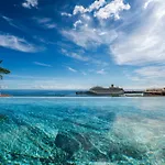 Savoy Insular V By An Island