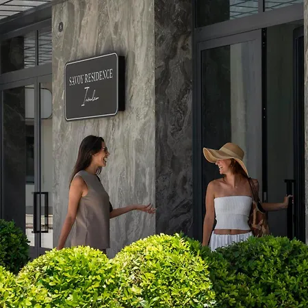 Savoy Insular V By An Island