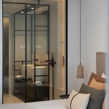 Savoy Insular V By An Island *