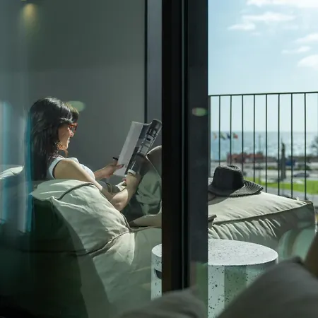 Savoy Insular V By An Island