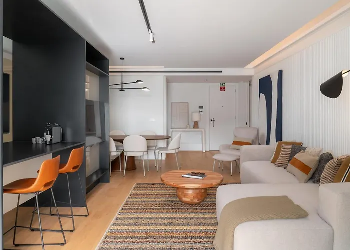 Savoy Insular V By An Island *